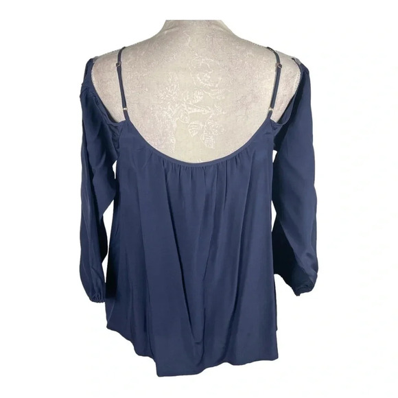 Lilly Pulitzer Candice Navy Blue Silk Open Shoulder Long Sleeve Top Small - Picture 3 of 5